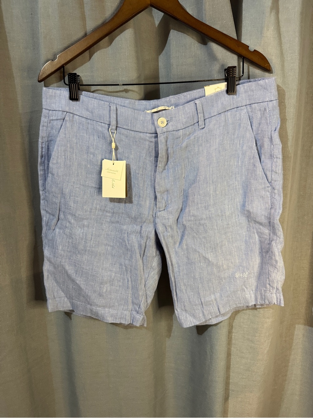Porter and Ash Men's Light Blue Flat Front Linen-Blend Shorts